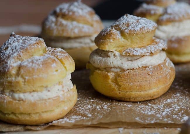 Petits choux à la crème pralinée