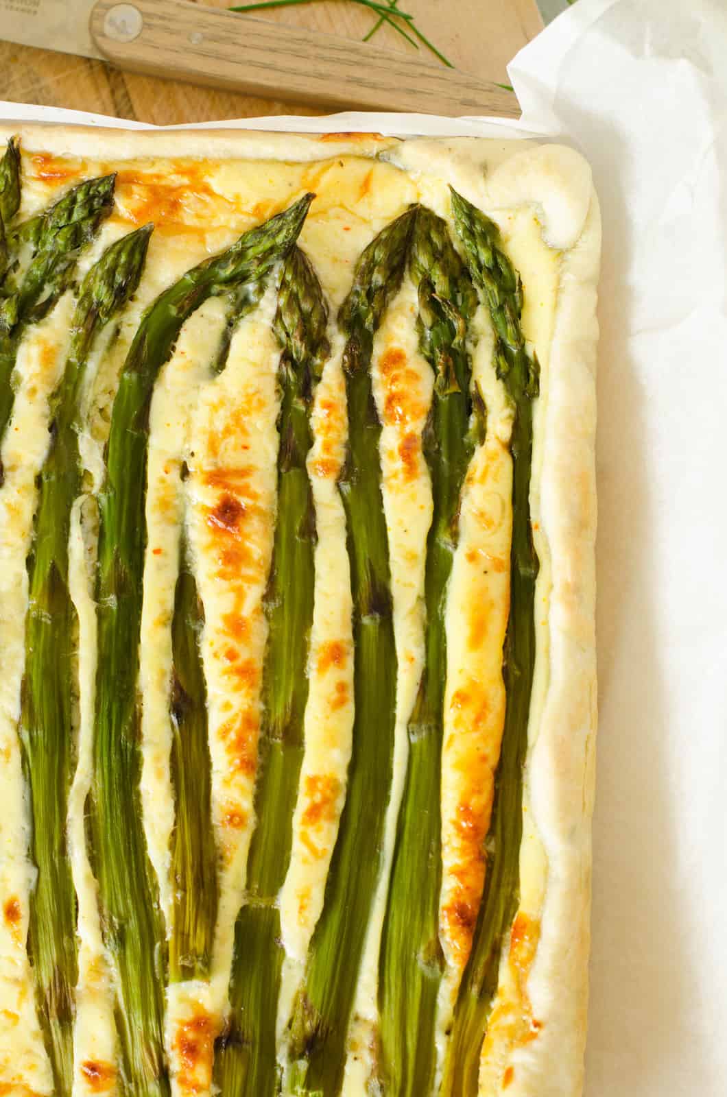 Tarte aux asperges vertes et à la ricotta