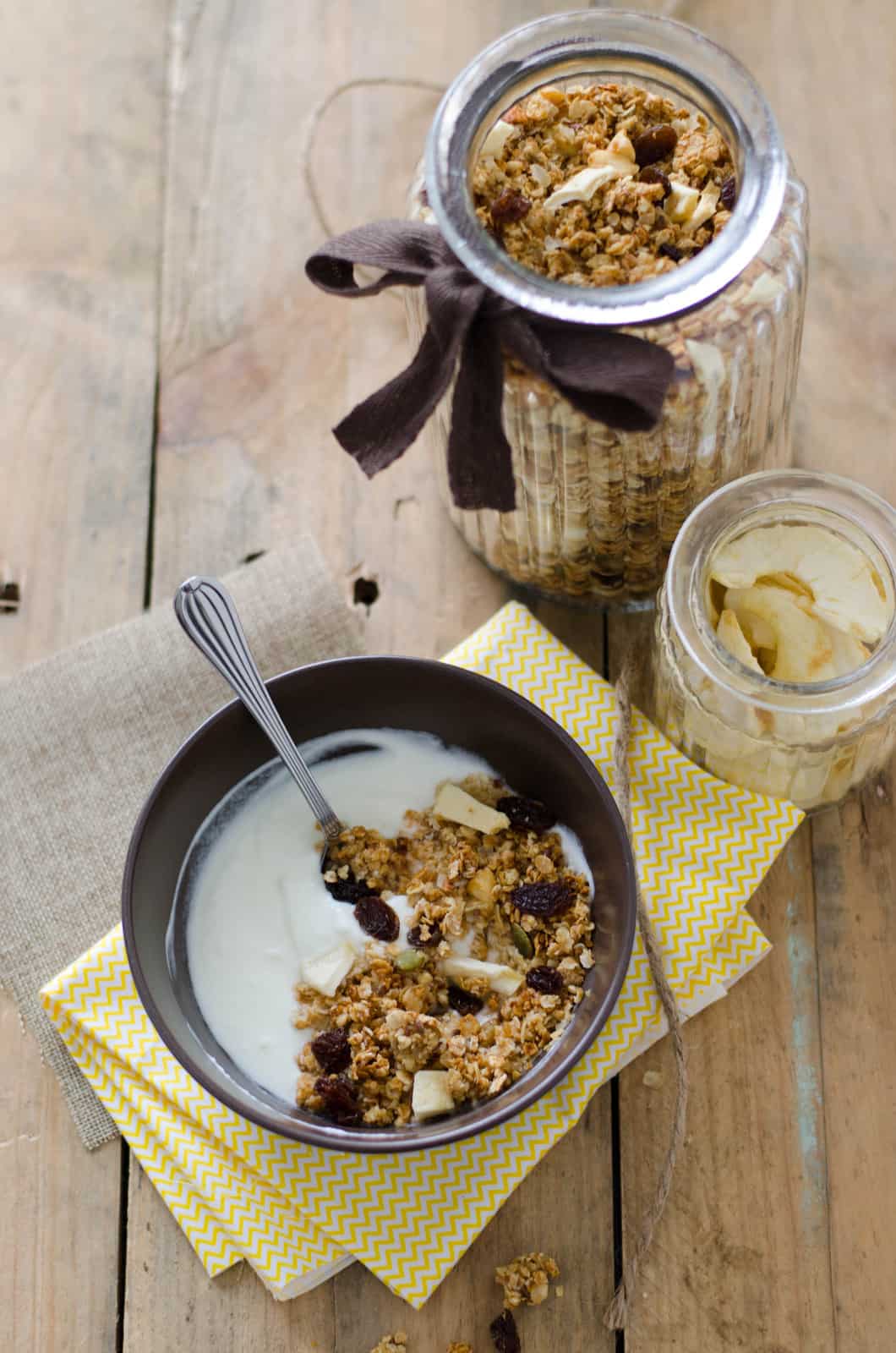 Granola amande-pomme-raisin