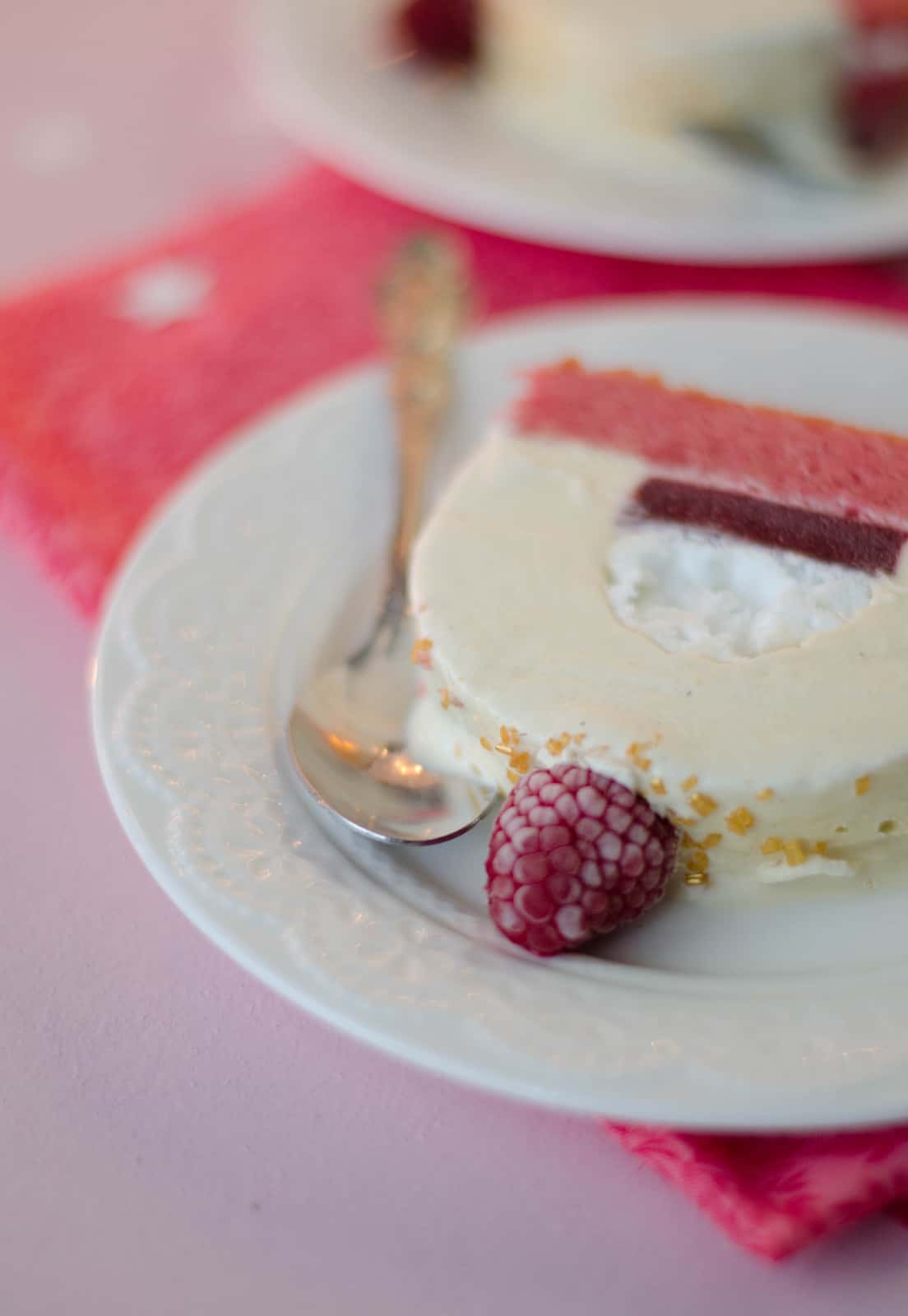 Bûche rose au Marc de Champagne &amp; à la framboise