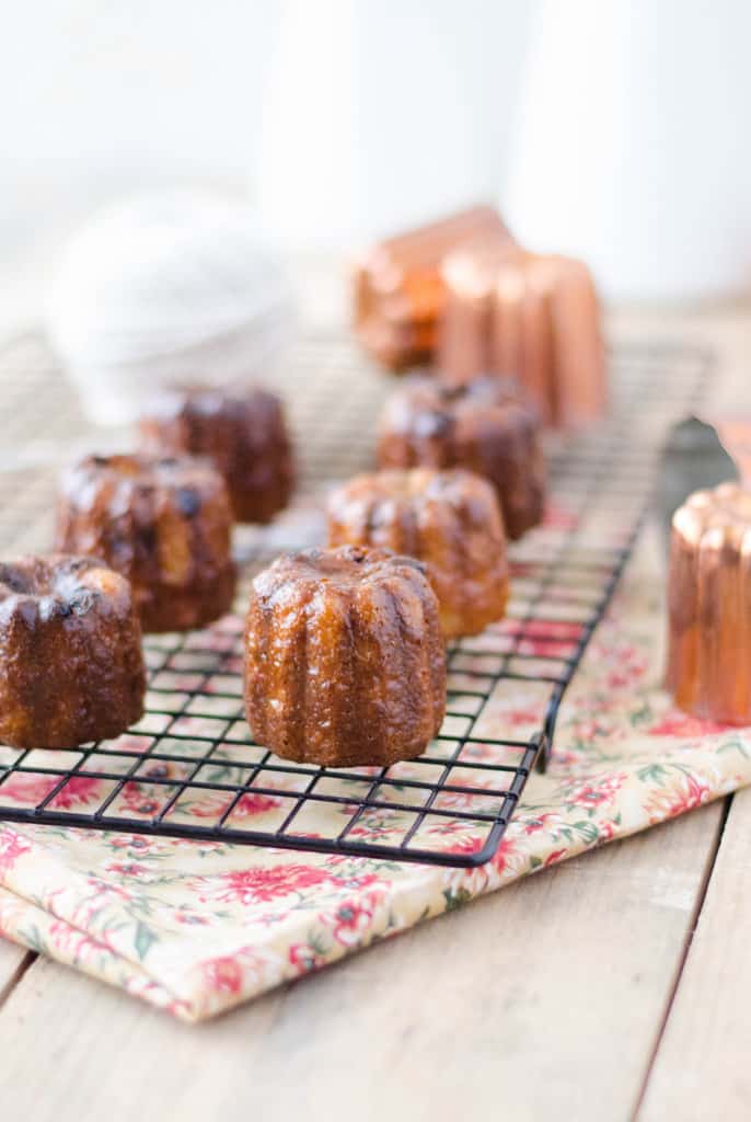 Cannelés rhum-raisins 